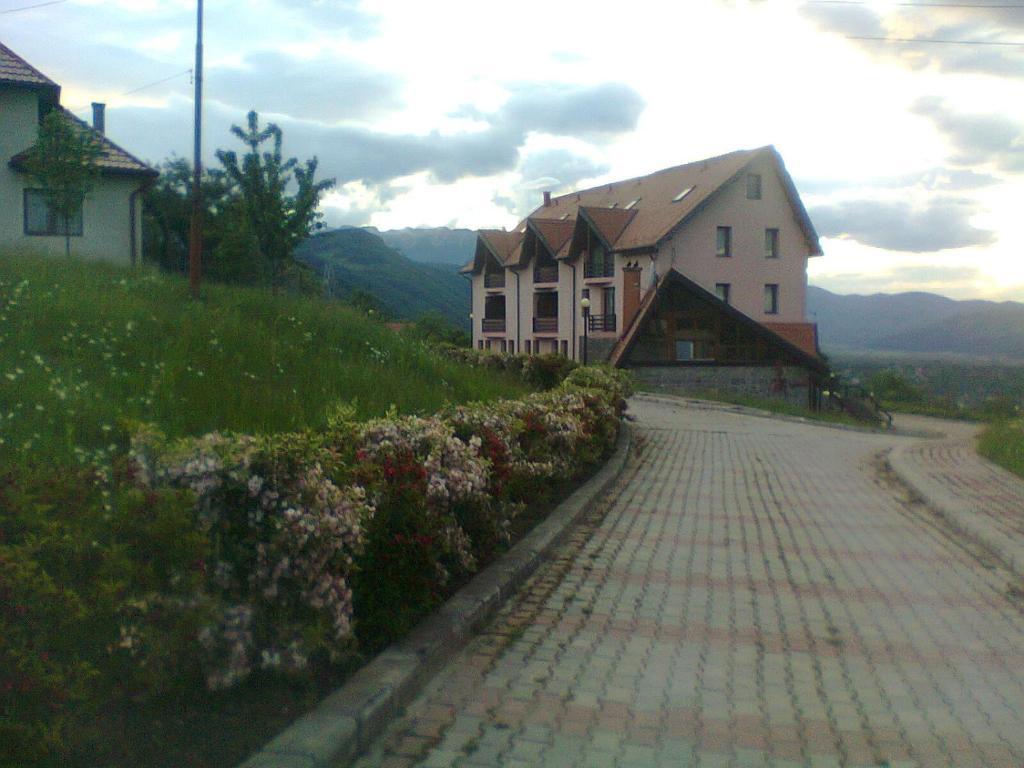 برانْ Hotel Sofia الغرفة الصورة